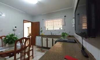 Imagem 7: Casa para venda possui 145 metros quadrados com 3 quartos no bairro Jardim Flamboyant