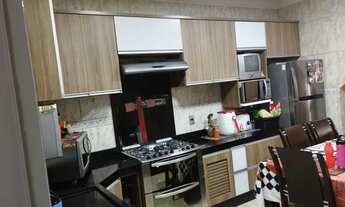 Imagem: QR 210, SOBRADO A 200 METROS DO METRÔ