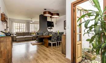 Imagem 6: Casa para venda com 341 metros quadrados com 3 quartos em Ipanema - Porto Alegre - RS