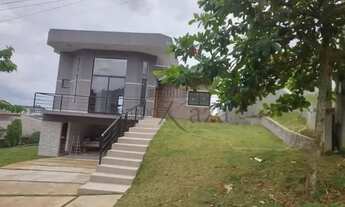 Imagem 3: Casa de condomínio para venda tem 270 metros quadrados com 4 quartos