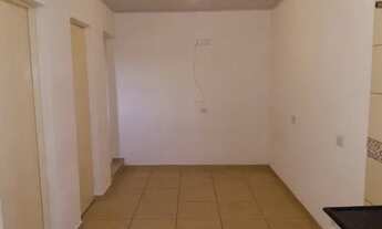 Imagem 4: Casa - Aluguel - Ao lado Mercadão e Próximo Estação Guaianases