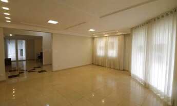 Imagem 2: Casa para venda com 300 metros quadrados com 4 quartos