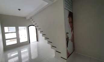 Imagem 5: Casa de condomínio sobrado para aluguel tem 287 metros quadrados com 3 quartos