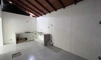 Imagem 3: F- Casa 2Q Linear no Cond. Vila Itacaré com quintal nos fundos