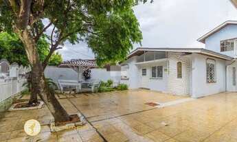 Imagem: Casa com 5 Quarto(s) e 5 banheiro(s) para