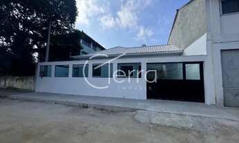 Imagem: Casa com 2 dormitórios (01 suíte) à venda