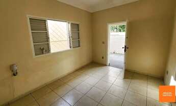 Imagem 2: CASA COMERCIAL PARA ALUGAR COM 200m2 NO BAIRRO PRADO