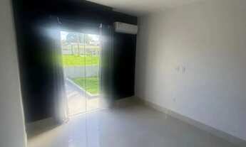 Imagem 3: Alugo Casa Em Condomínio com 3 Suítes, Piscina