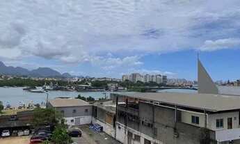 Imagem 13: APARTAMENTO DOIZ QUARTOS UM SUÍTE CENTRO GUARAPARI ES