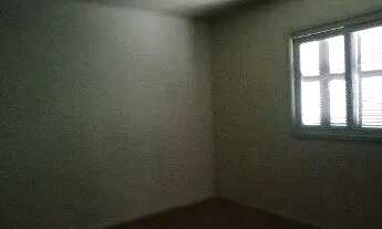 Imagem 3: Casa com 3 Dormitórios e 1 Banheiro, de 160m², 4 vagas de garagem