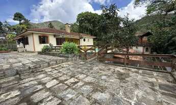 Imagem 2: Casa para Venda em Teresópolis, Iucas, 6 dormitórios, 2 suítes, 6 banheiros, 3 vagas