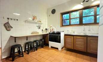 Imagem 6: Casa com 4 dormitórios sendo 1 suíte na Praia Vermelha do Sul em Ubatuba