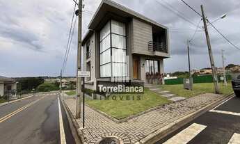 Imagem 2: Locação - Casa de Alto Padrão, 3 quartos sendo 1 suíte, 2 vagas, Área gourmet, Condomínio