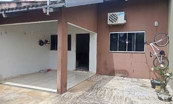 Imagem 6: Casa reformada, com espaço pra dois carro