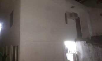 Imagem 2: Casa para Venda em Florianópolis, Centro, 8 dormitórios, 2 suítes, 2 banheiros