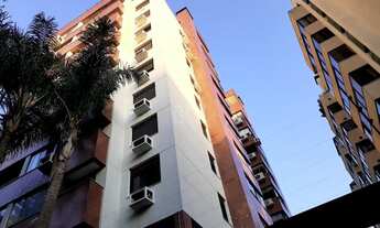 Imagem 2: Porto Alegre - Apartamento Padrão - Mont Serrat