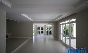 Imagem 2: CASA EM CONDOMÍNIO - ALPHAVILLE - SP