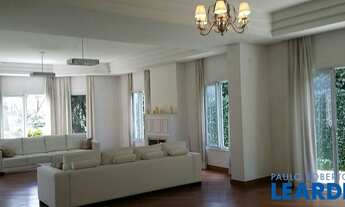 Imagem 2: CASA EM CONDOMÍNIO - RESIDENCIAL TAMBORÉ - SP