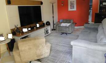 Imagem 3: Sobrado com 3 dormitórios (2 planejados), 3 vagas cobertas e área de churrasqueira no Mar