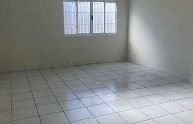 Imagem 2: Sobrado para aluguel e venda com 320 metros quadrados com 10 quartos