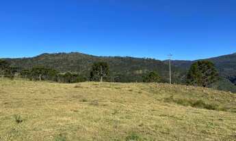 Imagem 7: Terreno próximo ao Morro da Igreja em Urubici