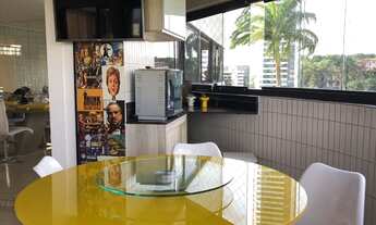 Imagem 1: Apartamento na Avenida Dezessete de Agosto com 4 quartos à venda, 216m por R$ 1.400.000