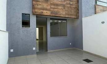 Imagem: Casa duplex com entrada independente com