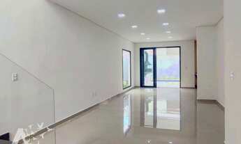 Imagem 3: Casa à venda no condomínio Bella Citta, 4 suítes, Quintal com piscina e espaço gourmet, 4