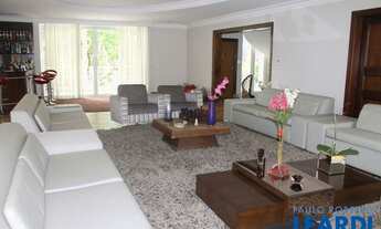 Imagem 7: SOBRADO - PERDIZES - SP