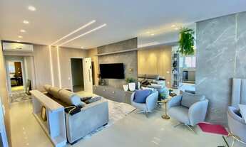 Imagem 1: Apartamento à Venda com 03 Suítes e 03 vagas mobiliado