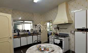 Imagem 4: Lindíssimo apartamento com 2 dormitórios - 1 vaga - 240m². Localizado à 850 metros da est