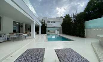 Imagem 3: Casa para aluguel possui 600 metros quadrados com 6 quartos