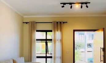 Imagem 2: Casa de condomínio térrea para aluguel tem 150 metros quadrados com 3 quartos