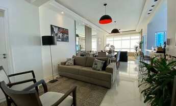 Imagem 3: Apartamento para venda possui 220 metros quadrados com 3 quartos em Meia Praia - Itapema