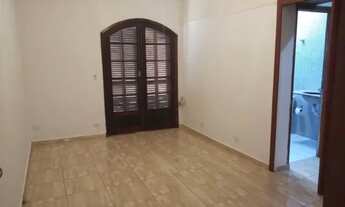 Imagem 2: CASA 03 DORMS. 1 SUÍTE - 02 VAGAS - 145M² - BAIRRO JARDIM - SANTO ANDRÉ-SP