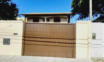 Imagem: Casa de 3 quartos para alugar no bairro