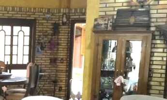 Imagem 2: Casa para venda possui 378 metros quadrados com 5 quartos em Itaguaçu - Florianópolis - SC