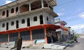 Imagem 2: Vendo este prédio na Rua 15 de novembro número 910 bairro pedreira centro mocajuba pá