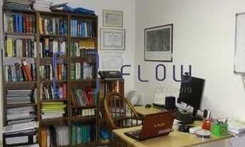 Imagem 4: Sobrado contendo 4 Sobrado com 4 dormitórios, 4 banheiros, sendo 3 suítes, uma delas com h