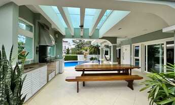 Imagem 2: Casa para venda possui 1070 metros quadrados com 5 quartos em Barra da Tijuca - Rio de Jan