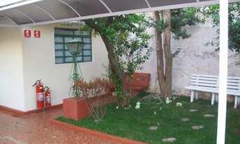 Imagem 3: Casa de 350m² para Clinica de Repouso na Parada Inglesa, com 8 quartos , pátio e 3 vaga