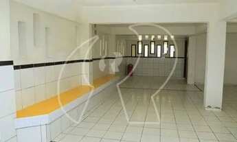 Imagem 3: Excelente localização, apartamento com 02 quartos, DCE, sala, cozinha, área de serviço, 01