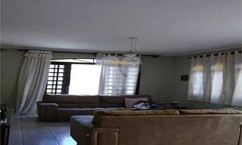 Imagem: Casa de 2 Dormitorios com 120m² à Venda