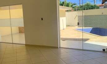 Imagem 3: Casa com 4 quartos disponível para locação no condomínio Taubaté Village