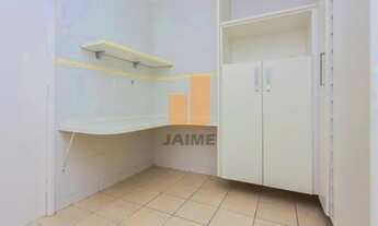 Imagem 7: Ótimo apartamento bem localizado em frente ao Shopping com 2 dormitórios amplos e uma vaga