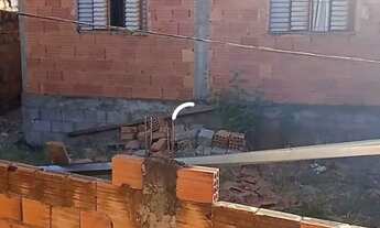 Imagem: Casa em Beco OPORTUNIDADE