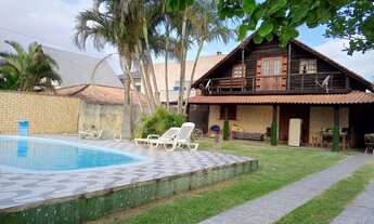 Imagem: Chalé na Pinheira