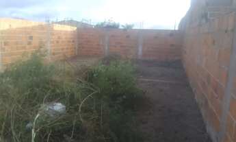 Imagem 5: Lote 6x24, todo murado, já tem alicerces feitos, encanação de esgoto feito, portão