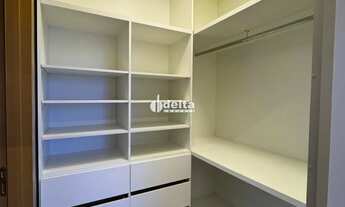 Imagem 6: Casa no condomínio Alto Paradiso disponível para venda em Uberlândia-MG