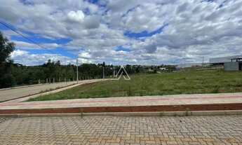 Imagem 2: TERRNENO DE ESQUINA DE 465,44 METROS QUADRADOS